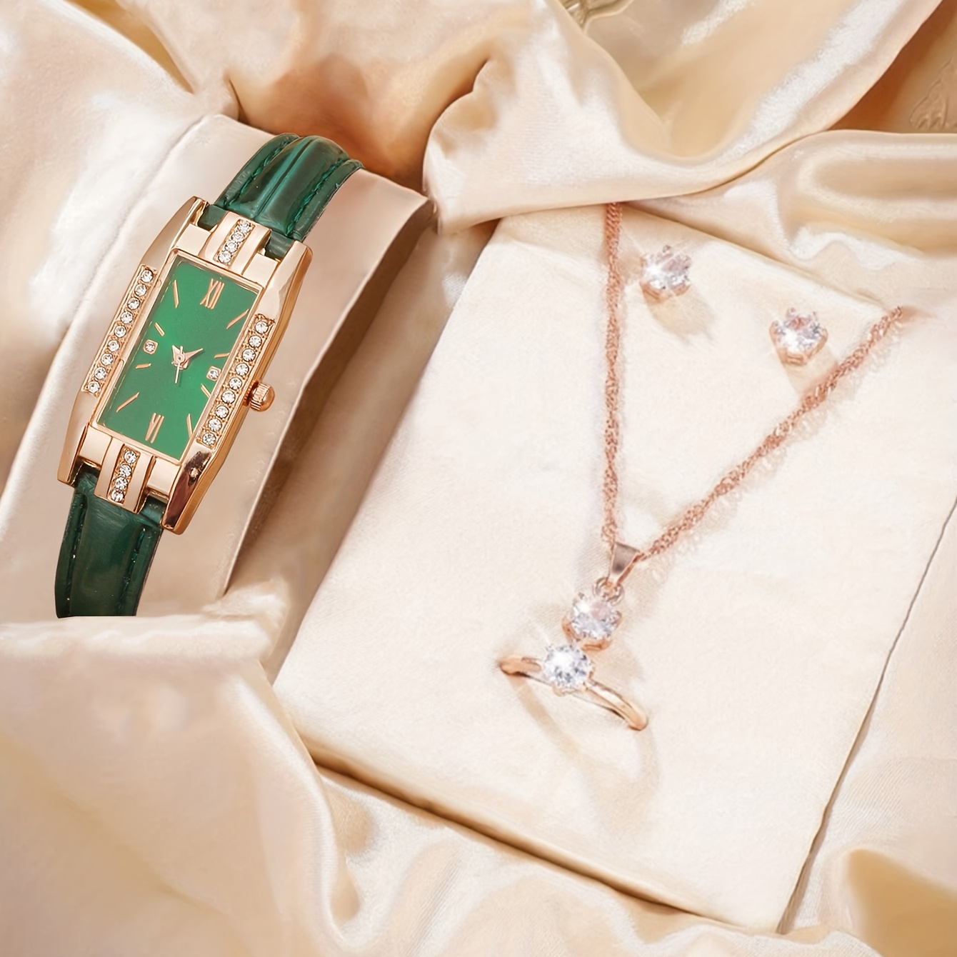 Luxuriöse Quarzuhr mit Strasss – Luxury Watch Gift For Her Bewertung und Preis
